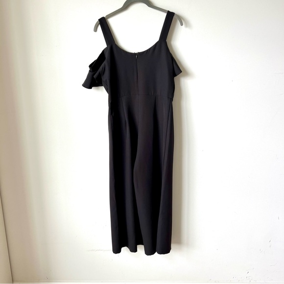 FRANCESCA’S Miami Ruffled Cold Shoulder Capri Jumpsuit—SZ. Small - Picture 3 of 13